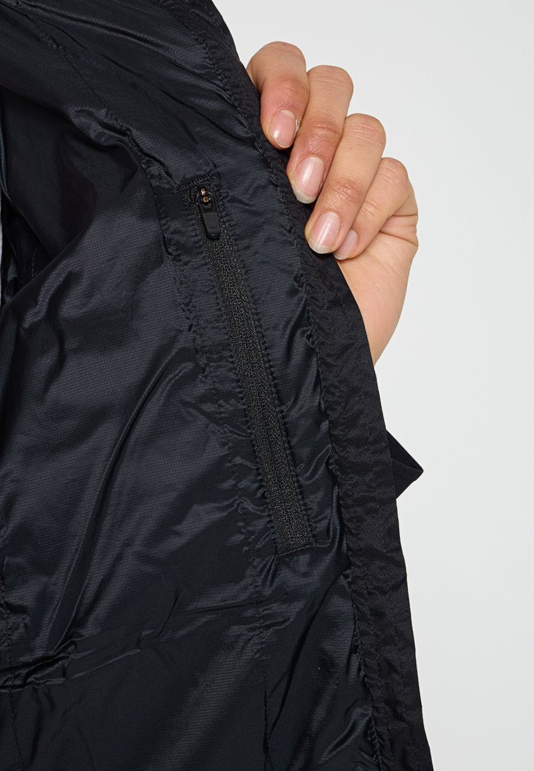 On Regenjacke / wasserabweisende Jacke Media 8