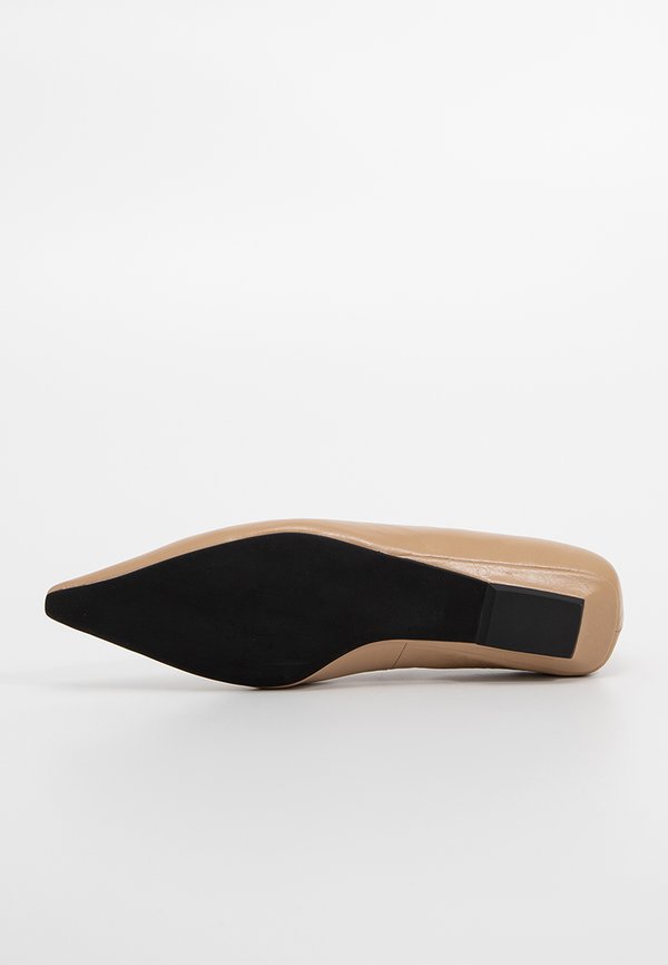 Jeffrey Campbell PISTIL