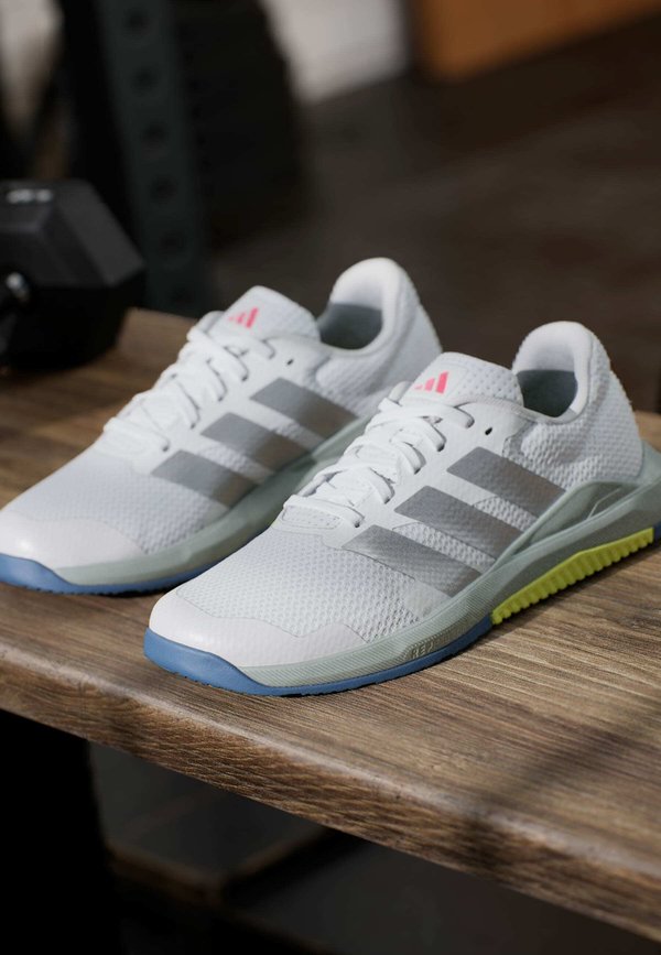 adidas Performance DS BASE