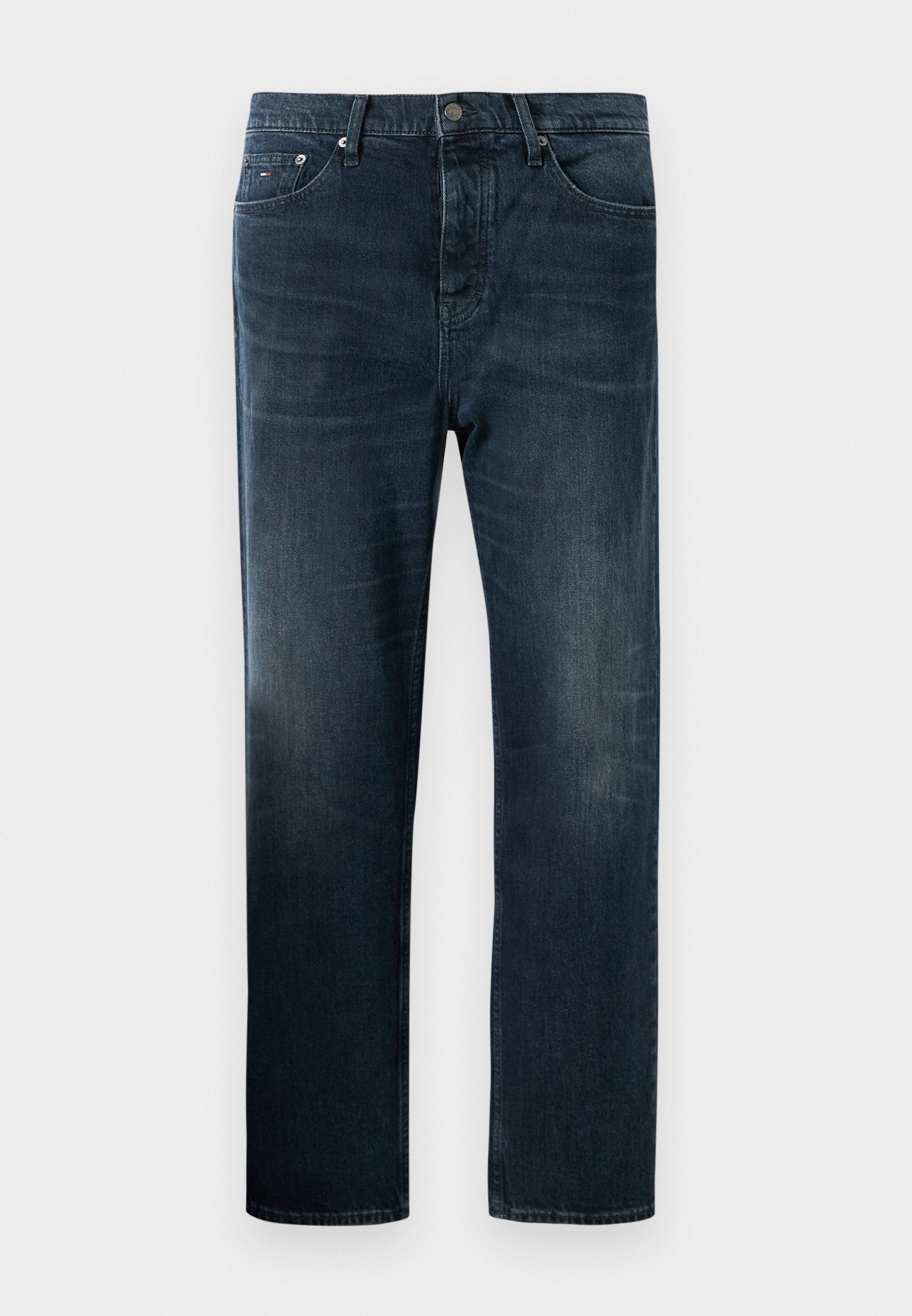 Dunkelblaue Denim-Jeans mit geradem Schnitt, die ein klassisches Fünf-Taschen-Design, einen Knopfverschluss und dezente ausgewaschene Stellen an den Beinen aufweisen.