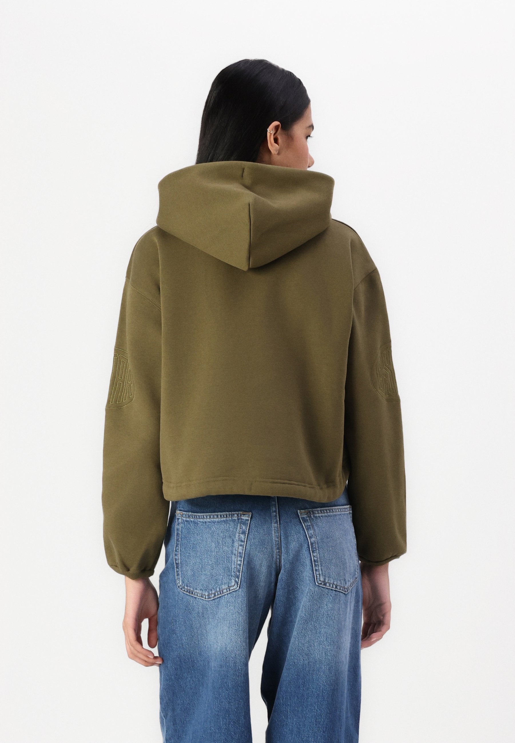 SLEEVE CROPPED  Media 4