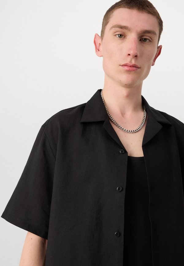 Calvin Klein RELAXED FIT