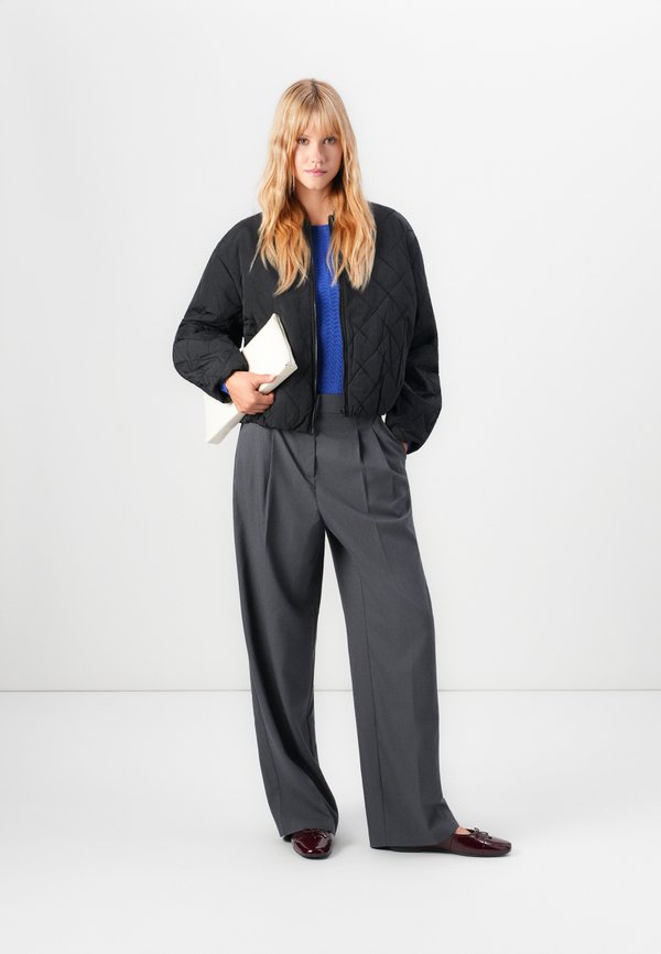 Vero Moda VMROBBIE QUILTED JACKET