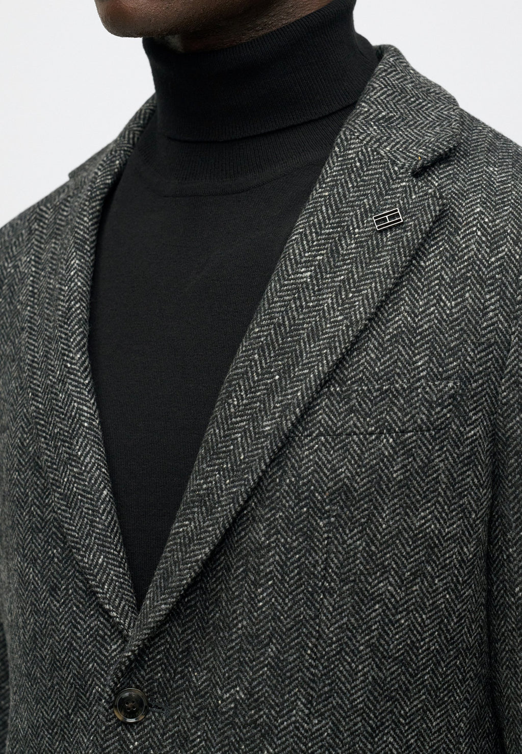 HERRINGBONE Media 6