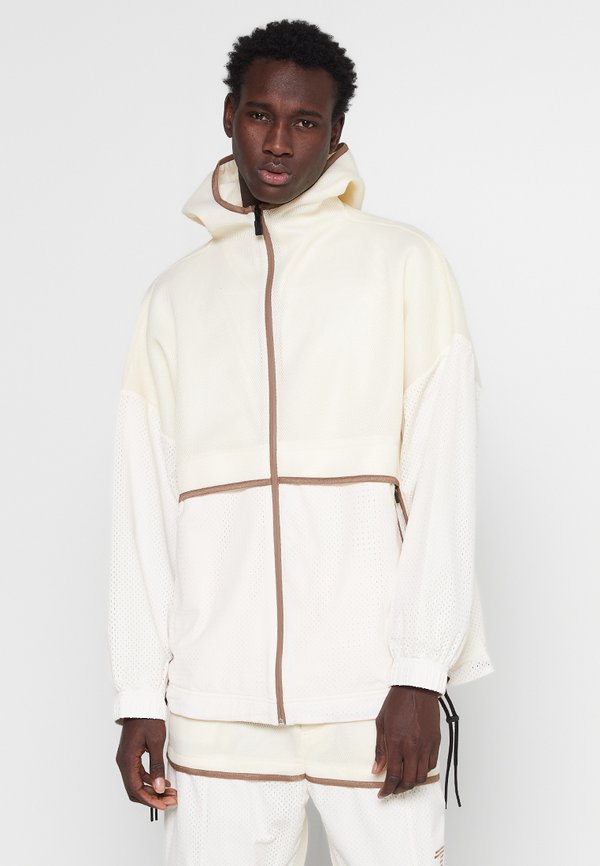 EA7 Emporio Armani