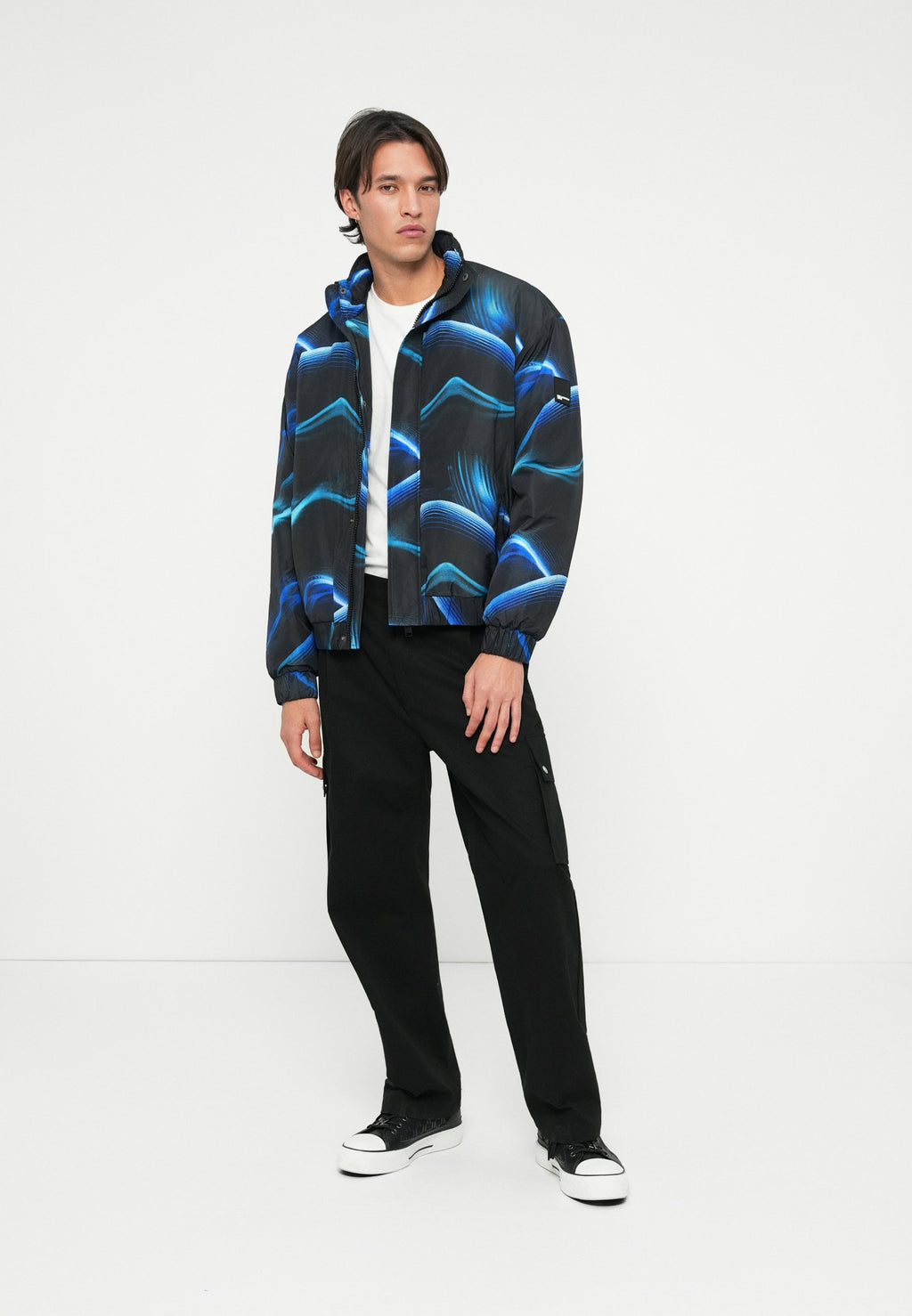 Karl Lagerfeld Jeans Winterjacke Media 2