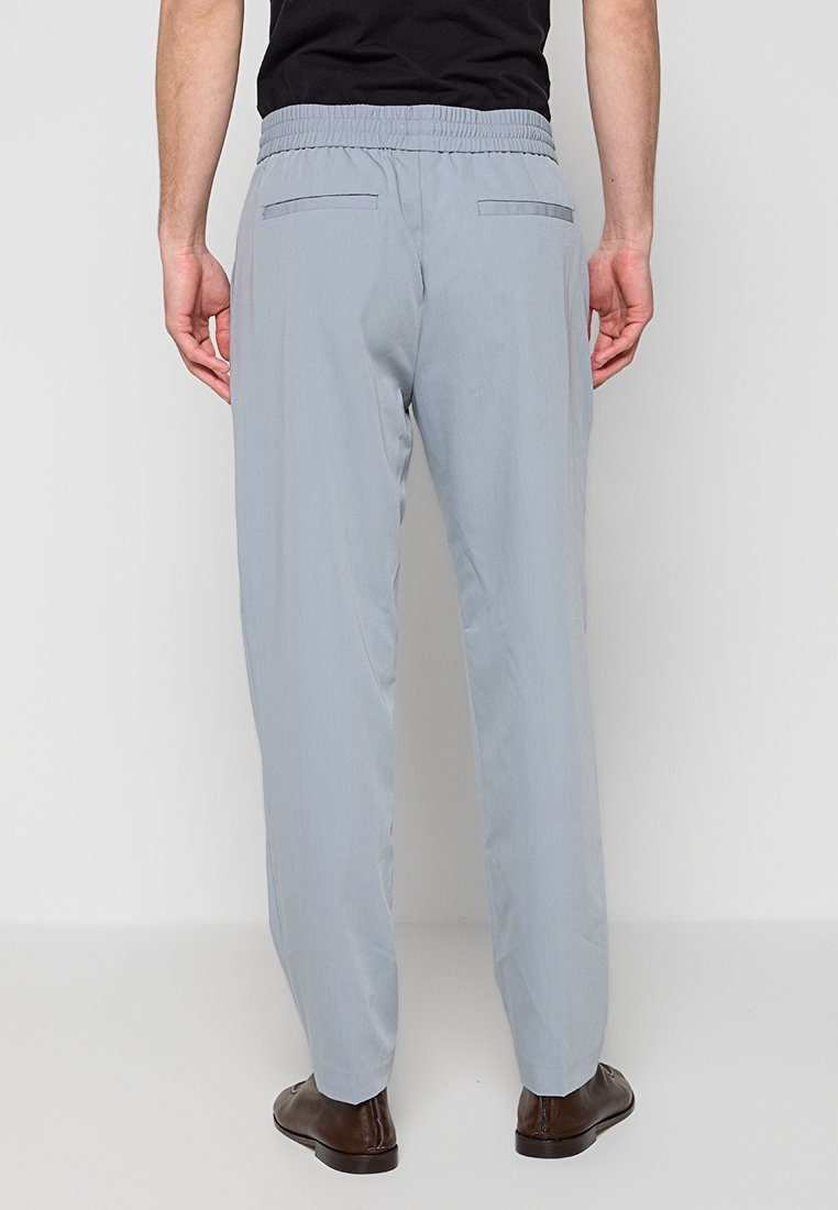 RELAXED FIT Media 3