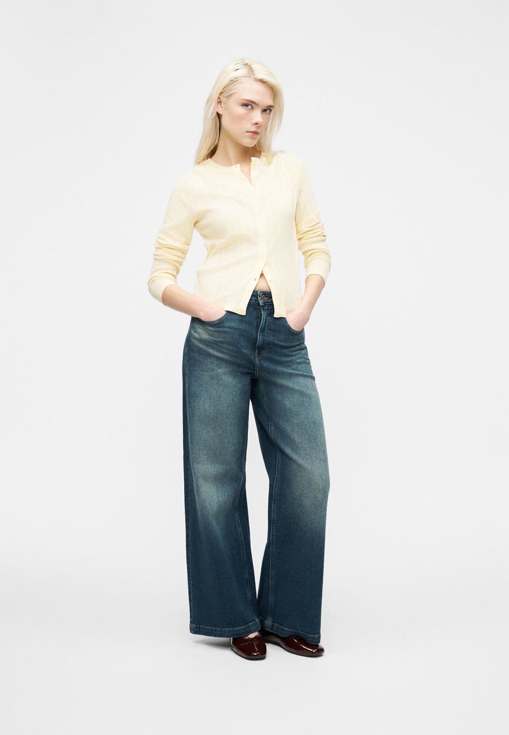 GAP CURVY STRIDE TINTED LILLIE