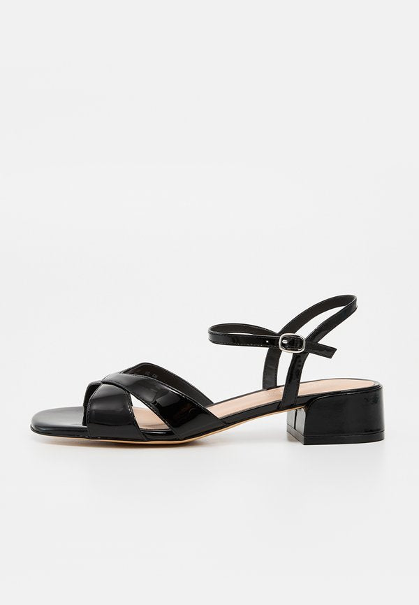 Stuart Weitzman MIAMI