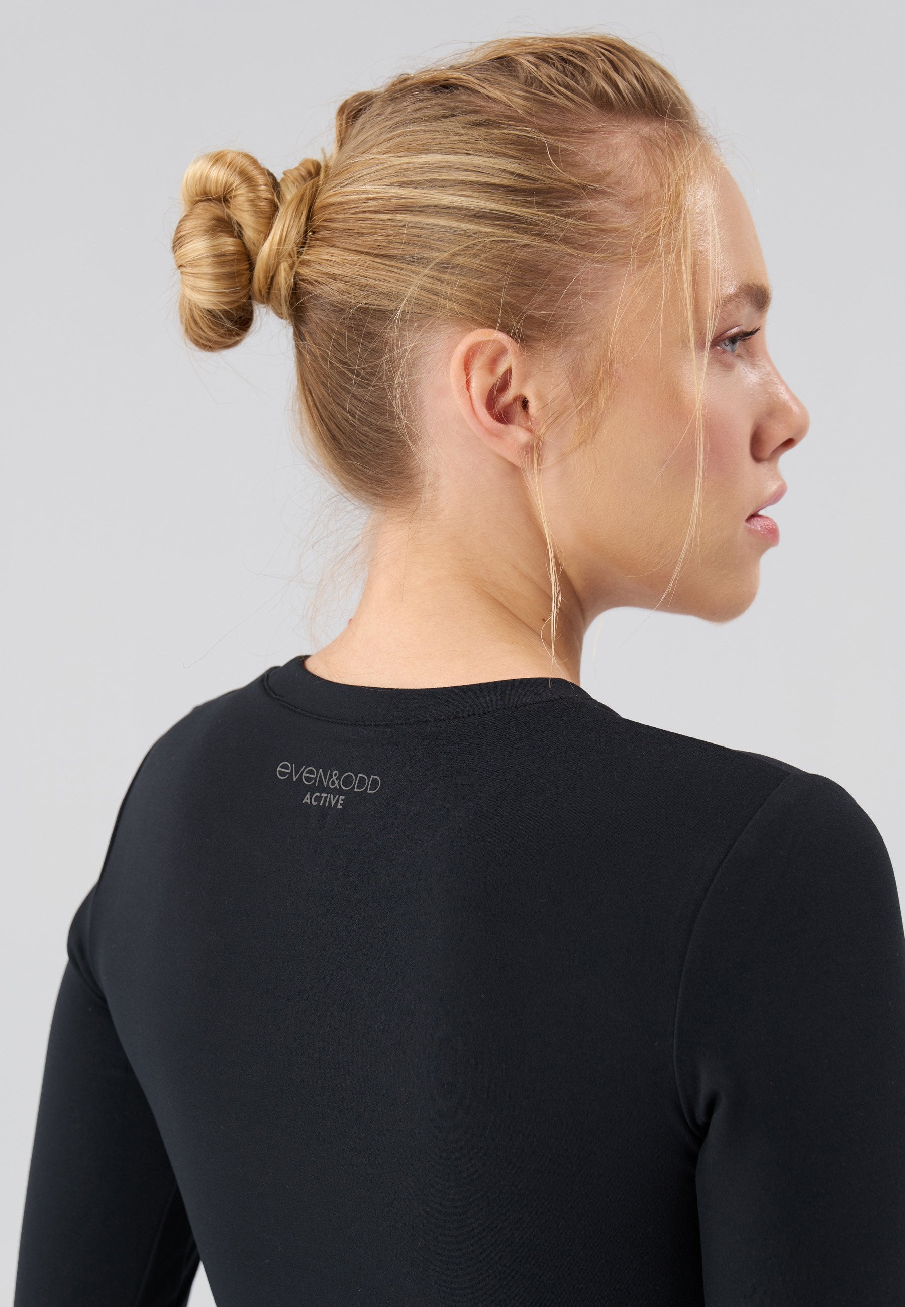 Even&Odd active ESSENTIAL FITTED CROPPED LONG SLEEVE SPORTS TOP