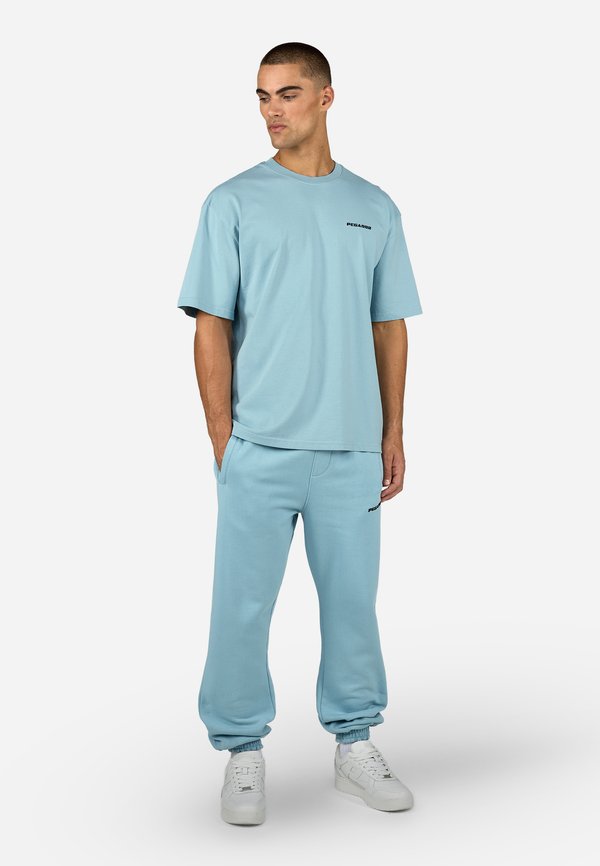 Pegador LOGO OVERSIZED TEE