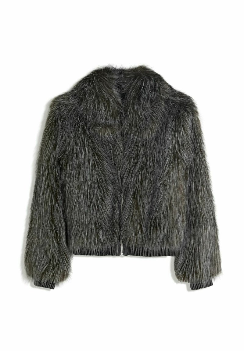 Bershka Winterjacke Media 1