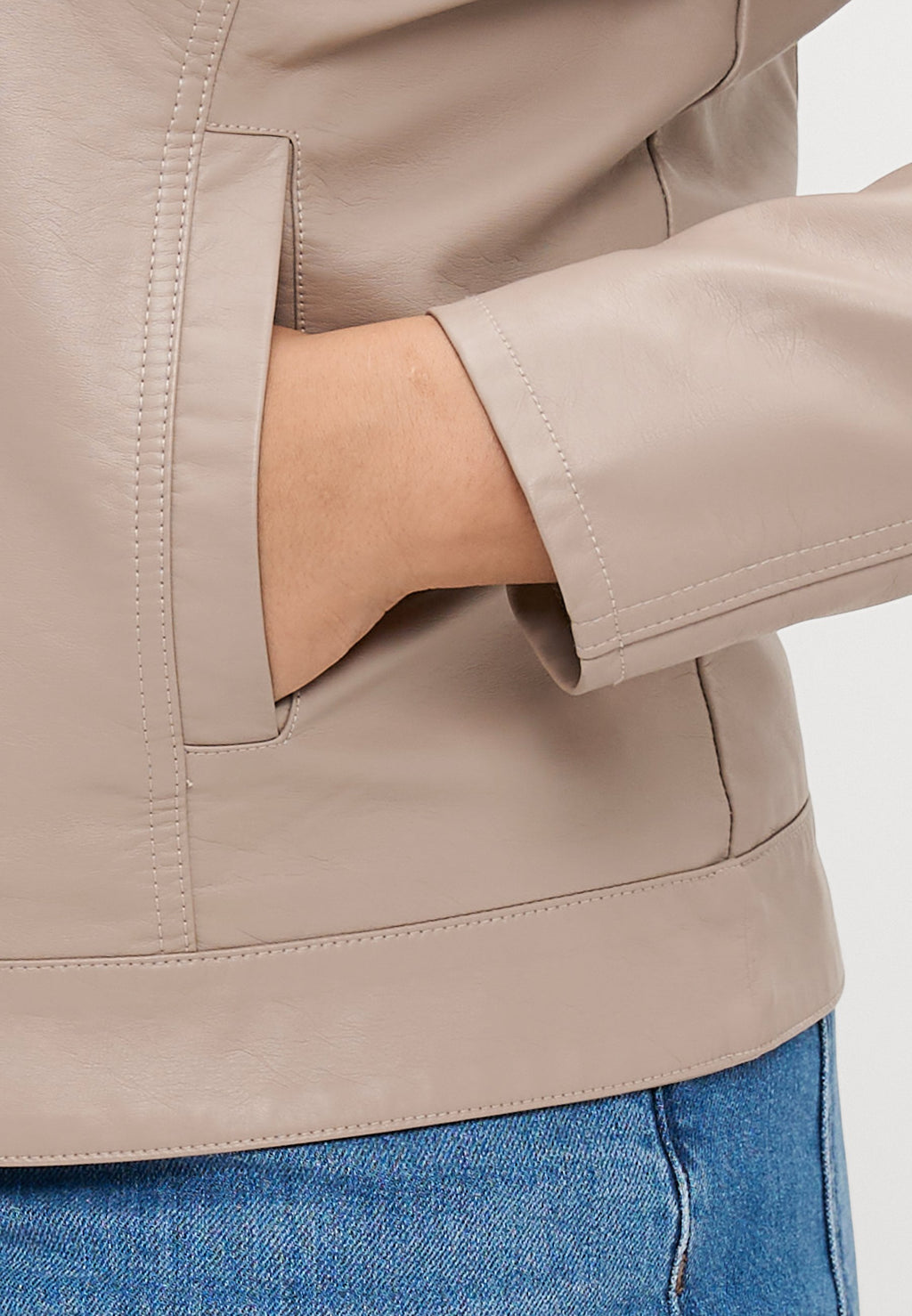 CARROBBER JACKET Media 6