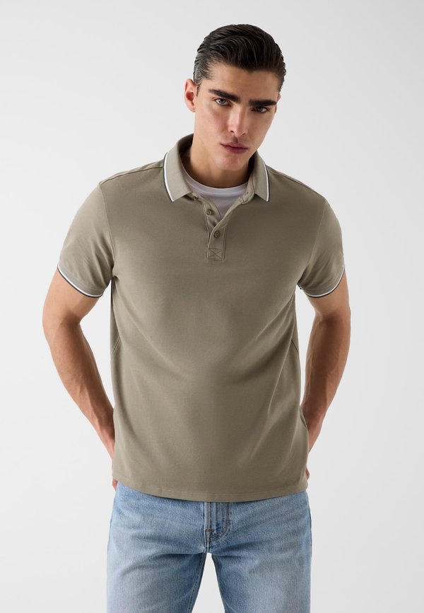 Guess PIQUÉ-POLOSHIRT - Polo shirt - grün