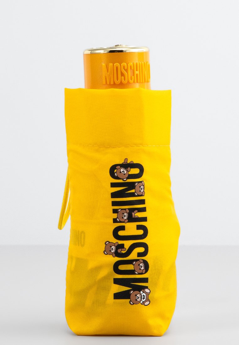 MOSCHINO