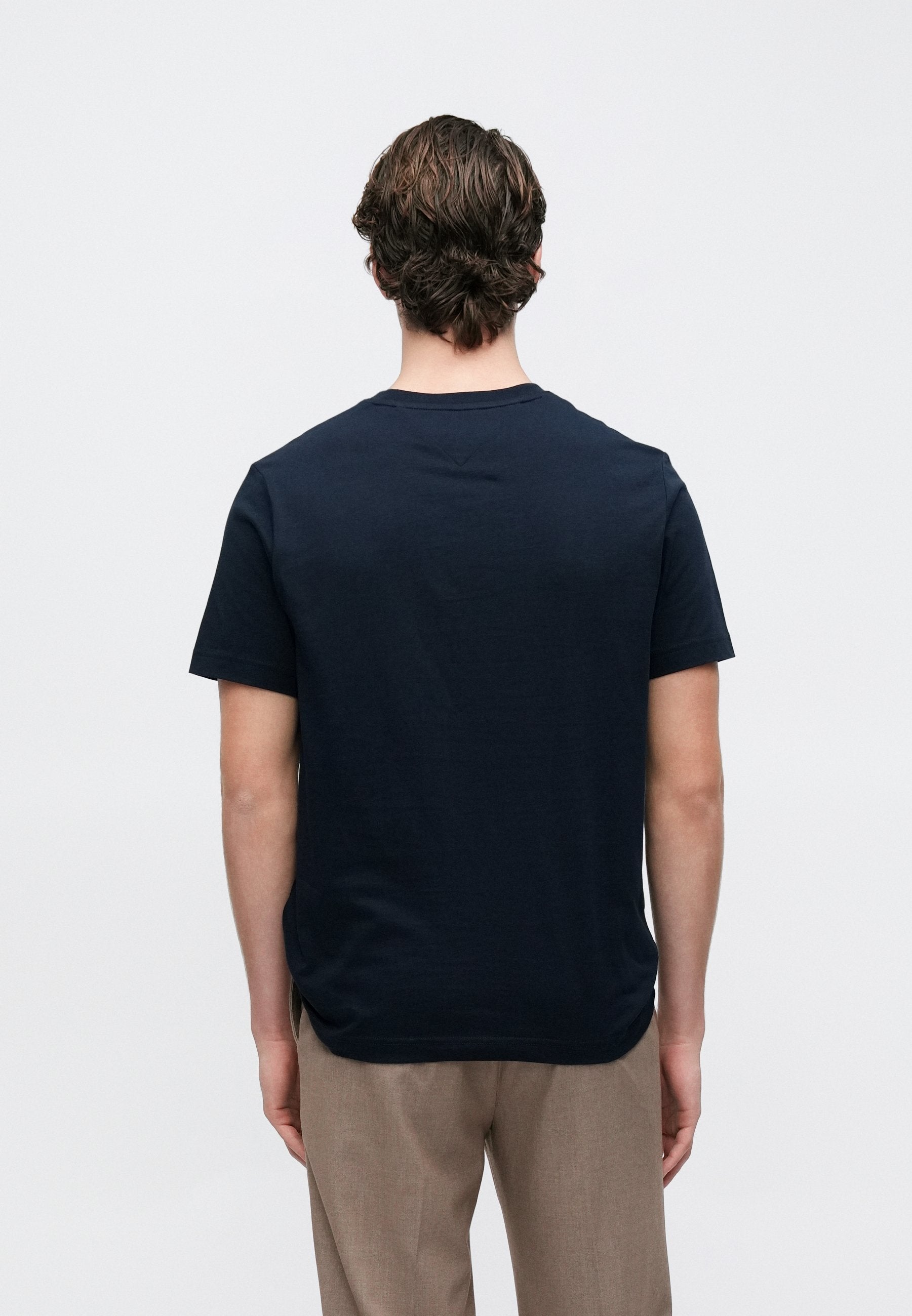 BRAND LOVE SMALL CENTER TEE Media 4