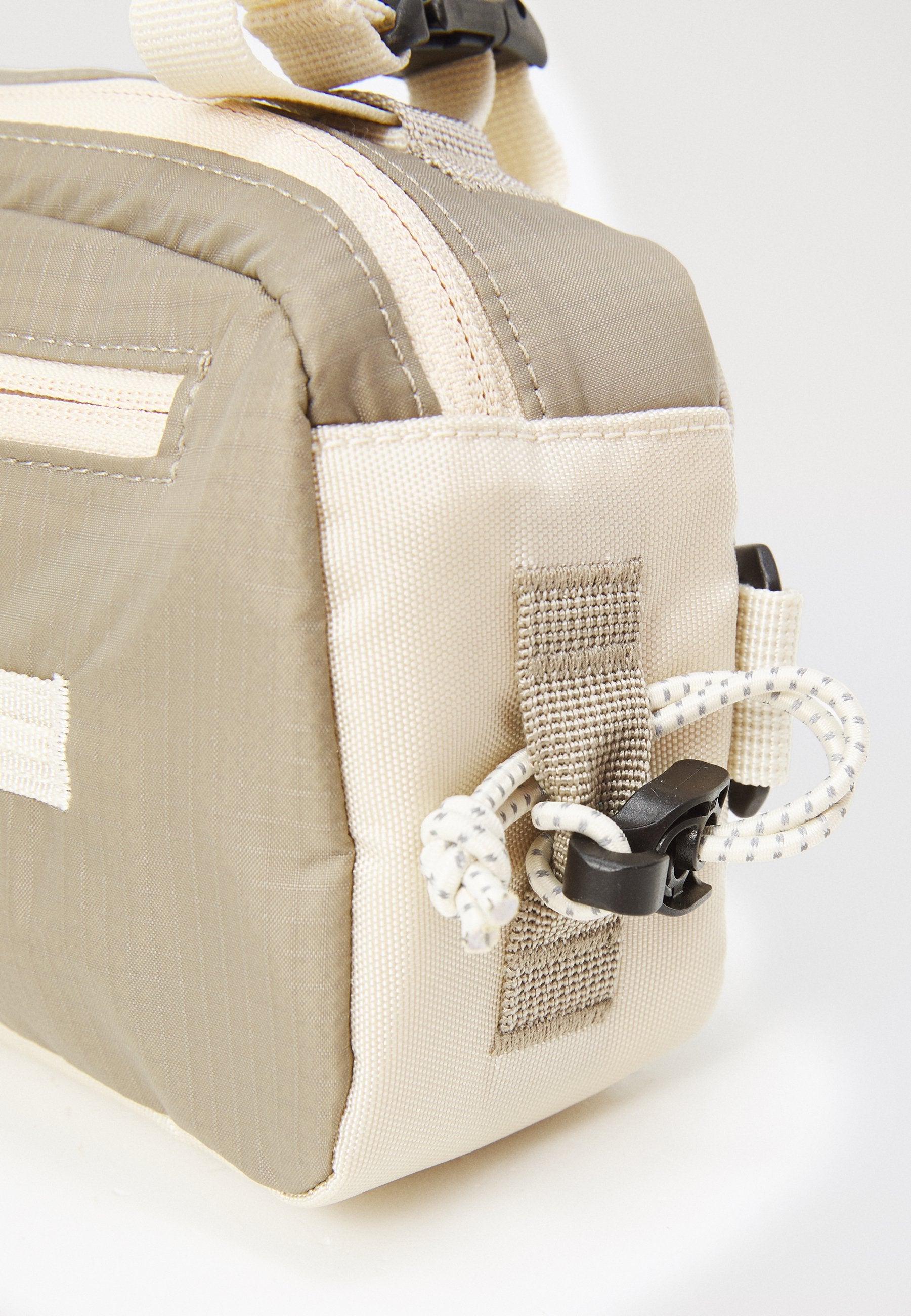 Peak Performance STREET BIKE BAG UNISEX