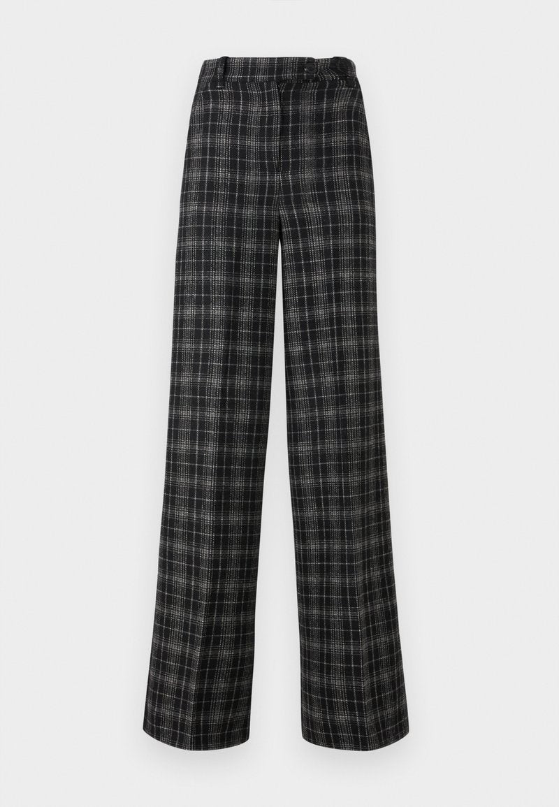 Schwarz-grau karierte, weit geschnittene Hosen mit hoher Taille und Knopfverschluss am Bund, auf weißem Hintergrund präsentiert.