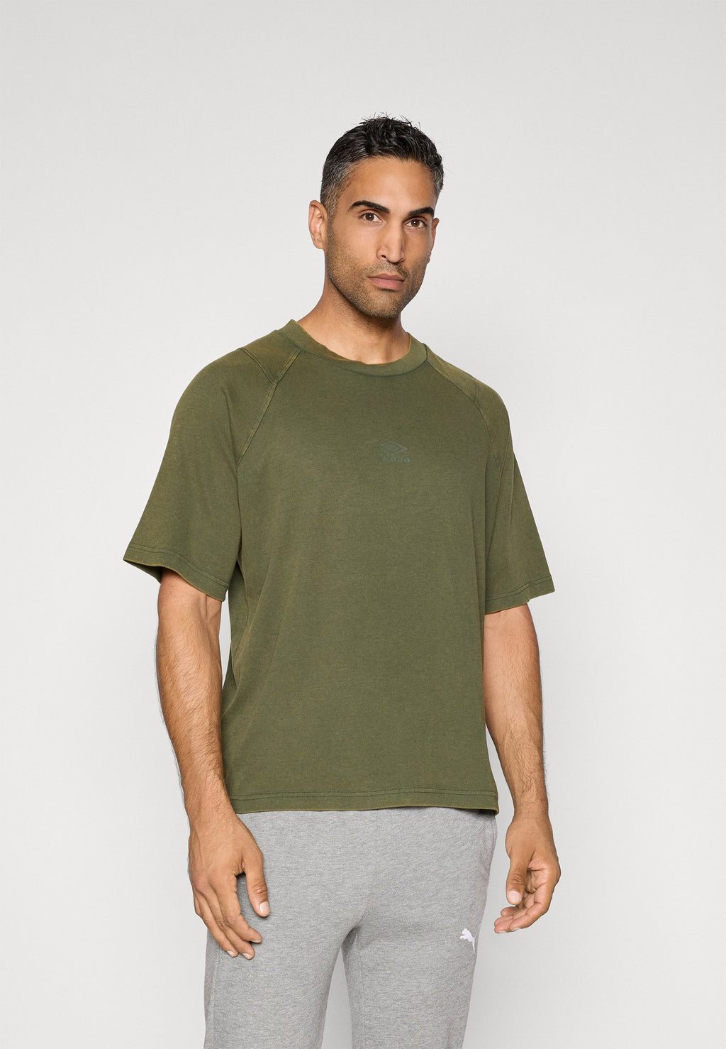 Umbro WASHED HIGH NECK BOXY TEE