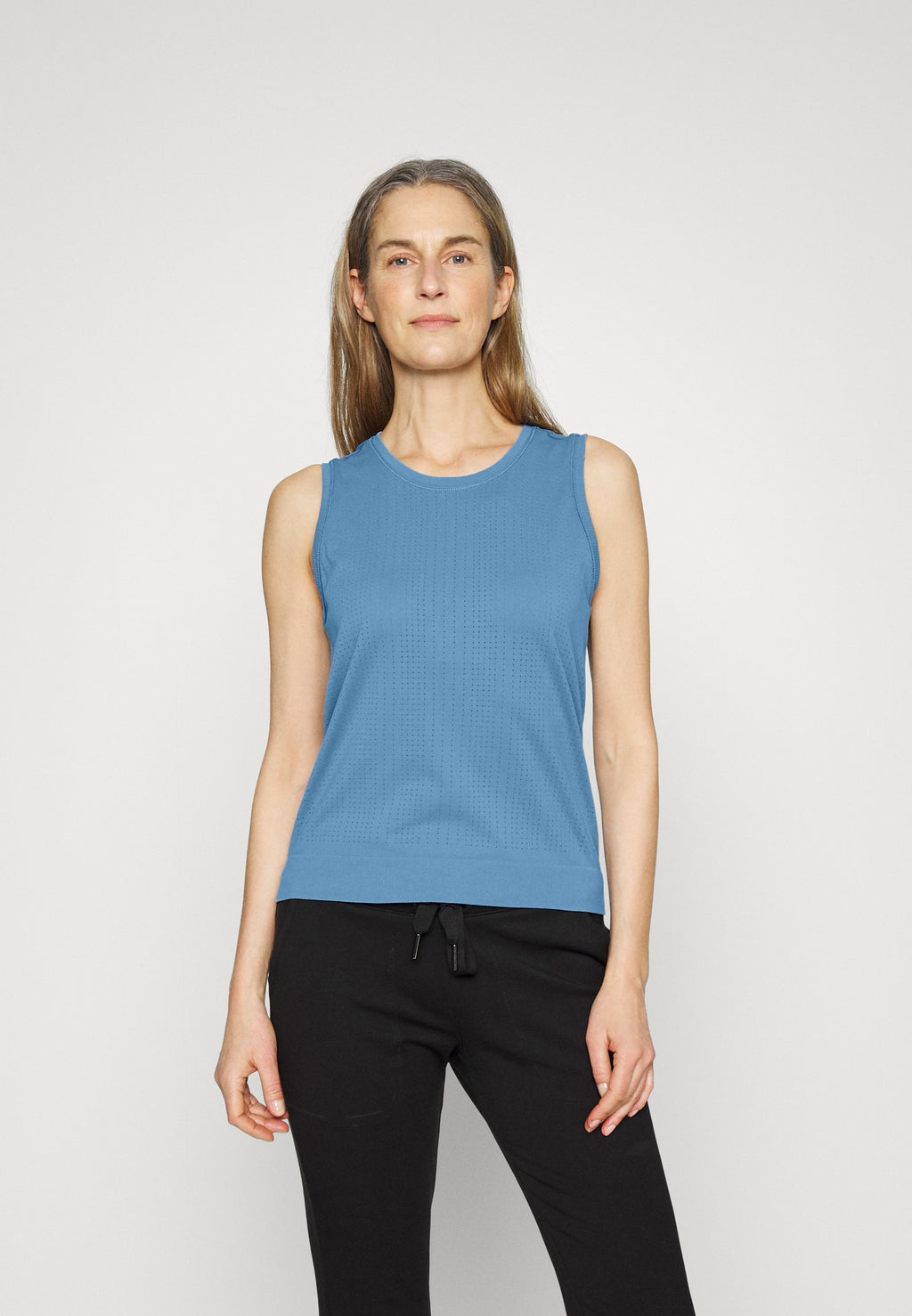 Athleta IN MOTION TANK
