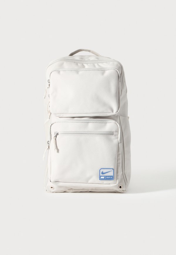 Nike Performance UTILITY SPEED UNISEX - Rucksack - light orewood brown/indigo storm