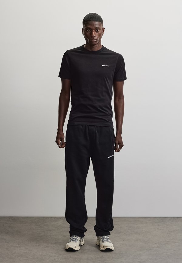 Pegador LOGO TEE