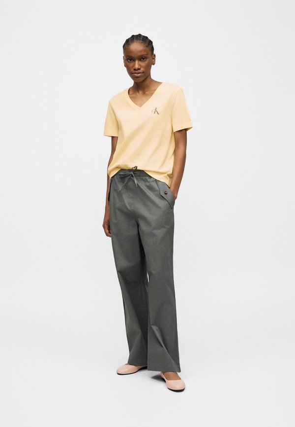 Calvin Klein Jeans MONOLOGO TEE
