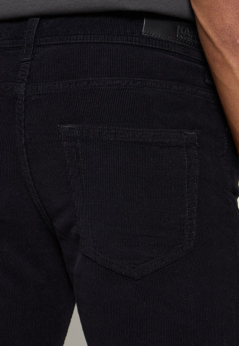 SLIM FIT Media 6