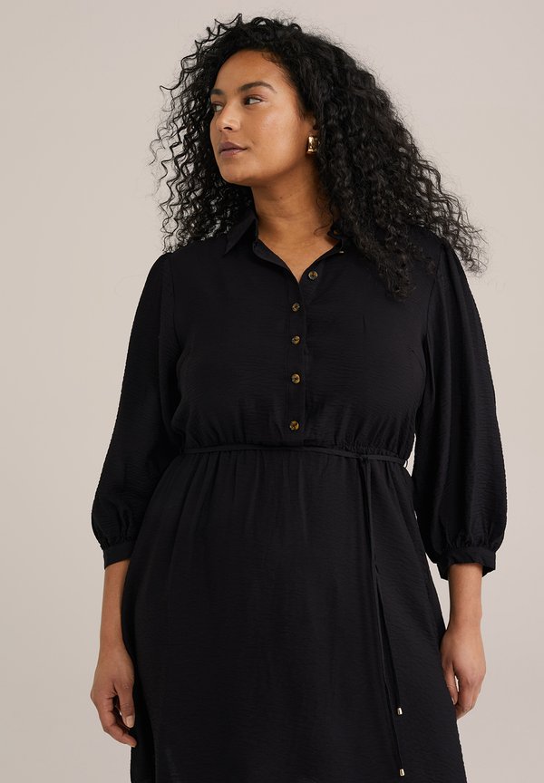 WE Fashion CURVE