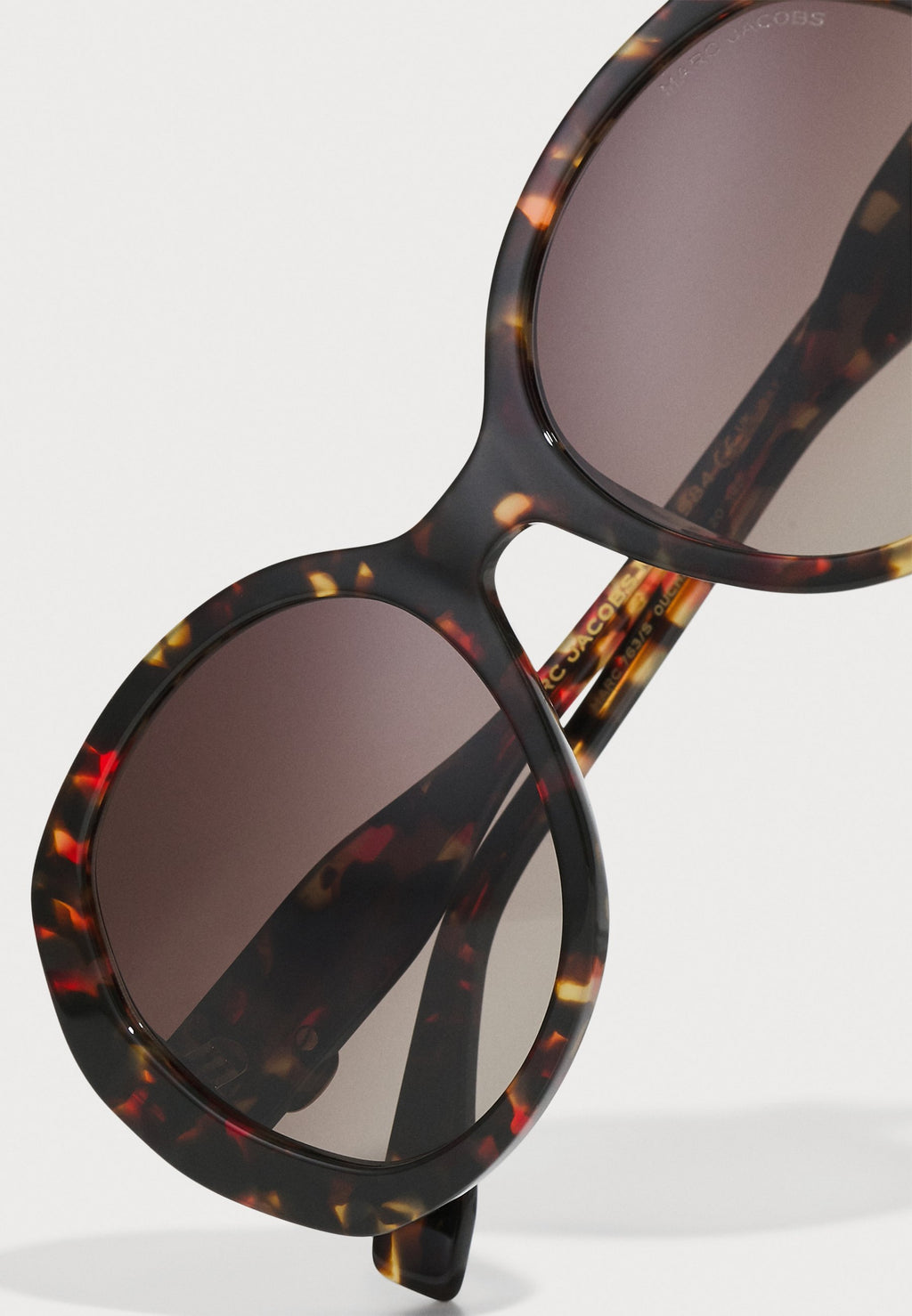 MARC JACOBS MARC