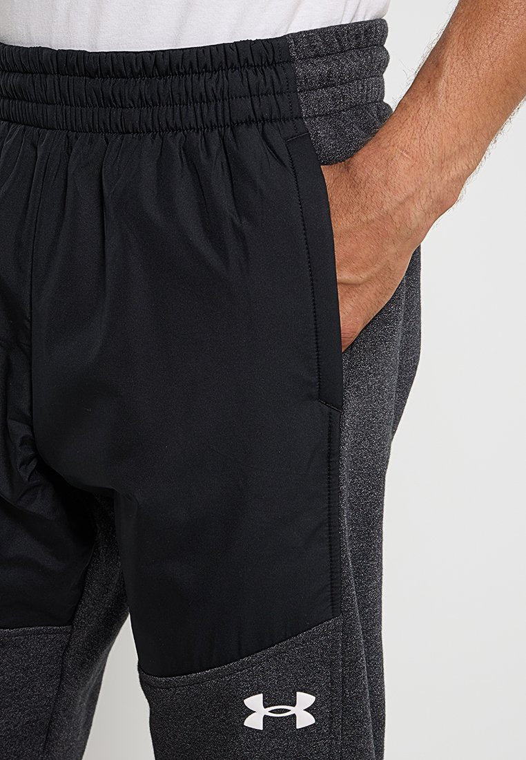 Under Armour LOOSE FIT