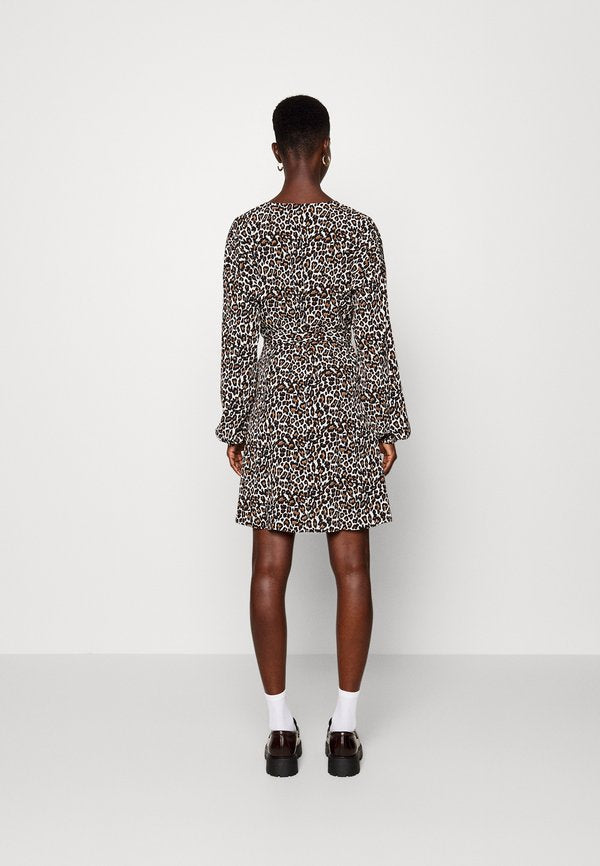 Vero Moda Tall VMNAJA SHORT DRESS