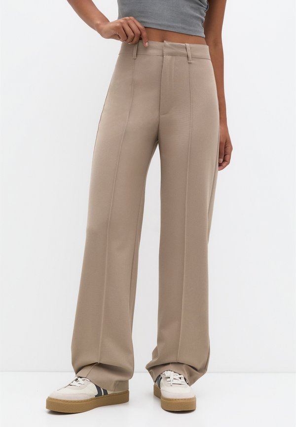 PULL&BEAR SEAMED