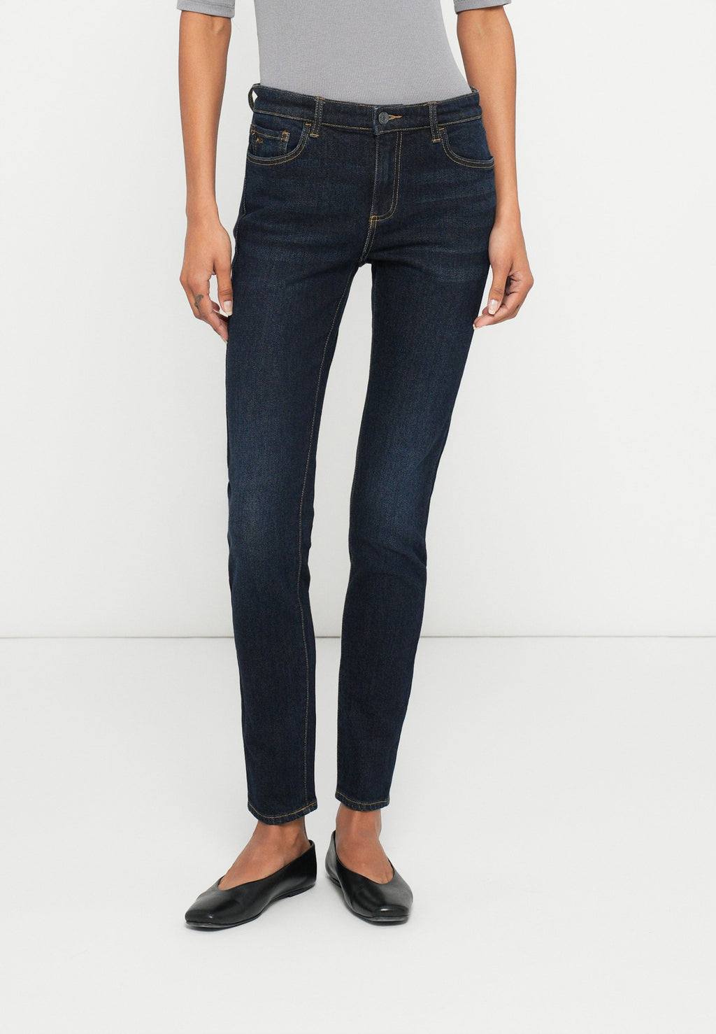 Armani Exchange Jeans Slim Fit Media 1