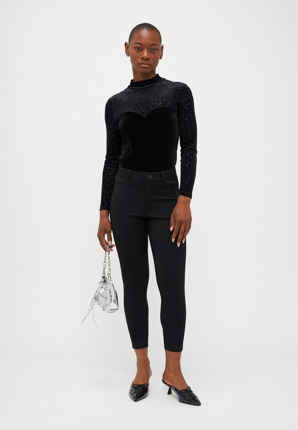 ONLY Petite ONLELIANA HIGH NECK