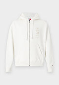 Weiße Zip-Hoodie aus weichem Baumwollmaterial, mit einer Kängurutasche, verstellbarem Kapuzenzug und leichtem Logo-Print auf der Brust.