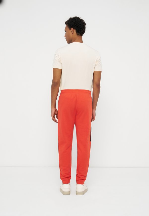 EA7 Emporio Armani