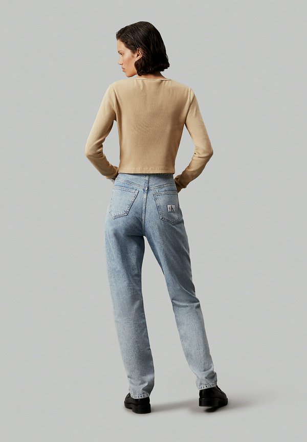 Calvin Klein Jeans AUTHENTIC