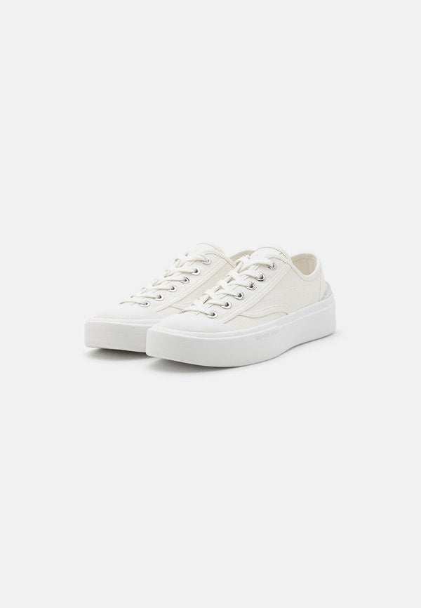 MICHAEL Michael Kors JUDE LACE UP