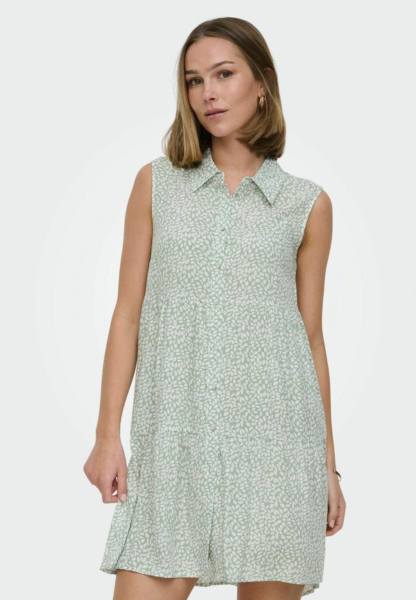 ONLY ONLTHEA Short - Shirt dress - jadeite