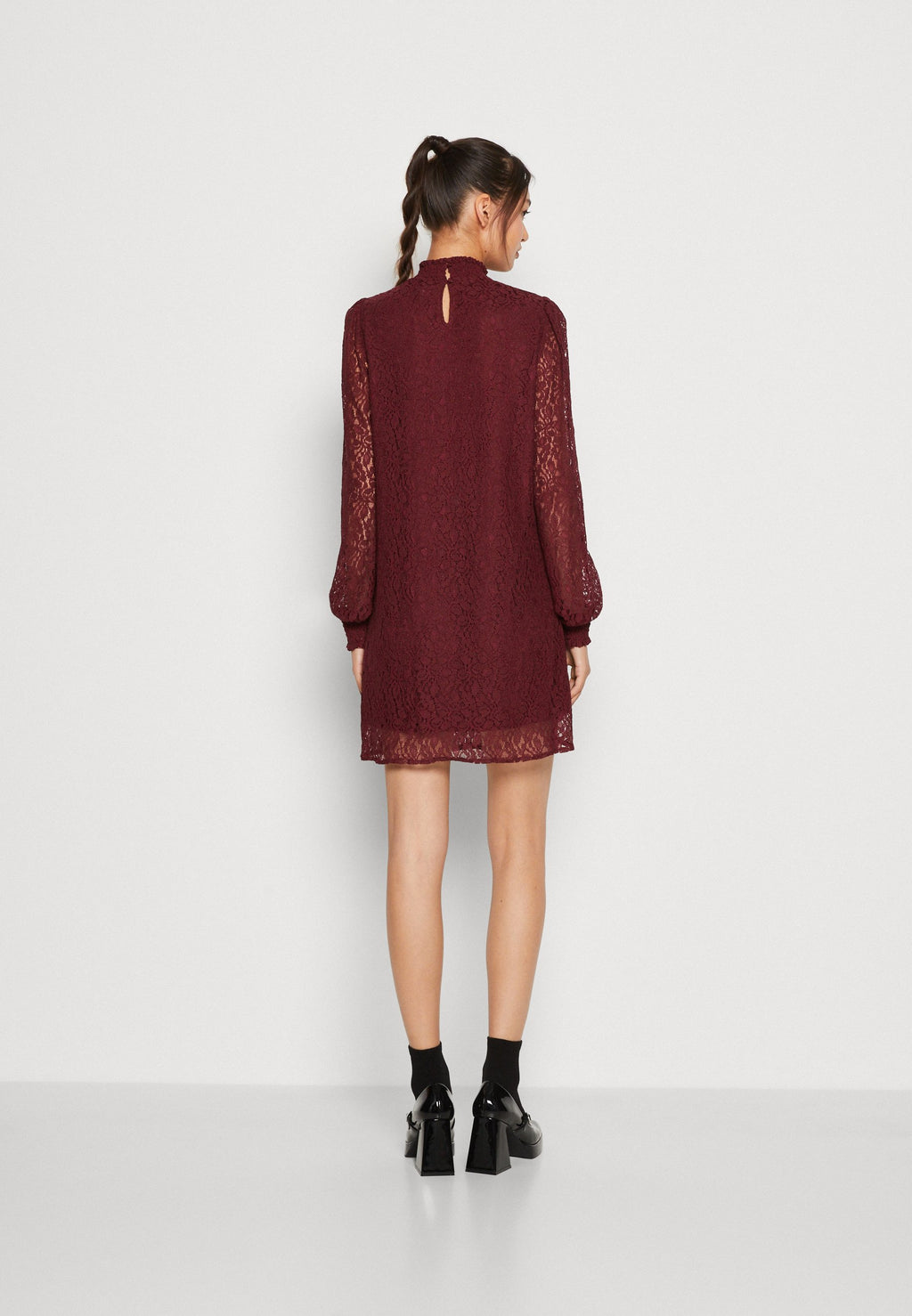 ONLARINA HIGH NECK DRESS Media 4