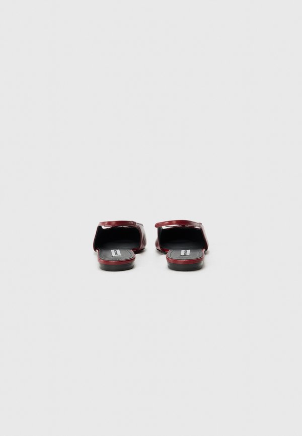 Victoria Beckham FLAT SLINGBACK