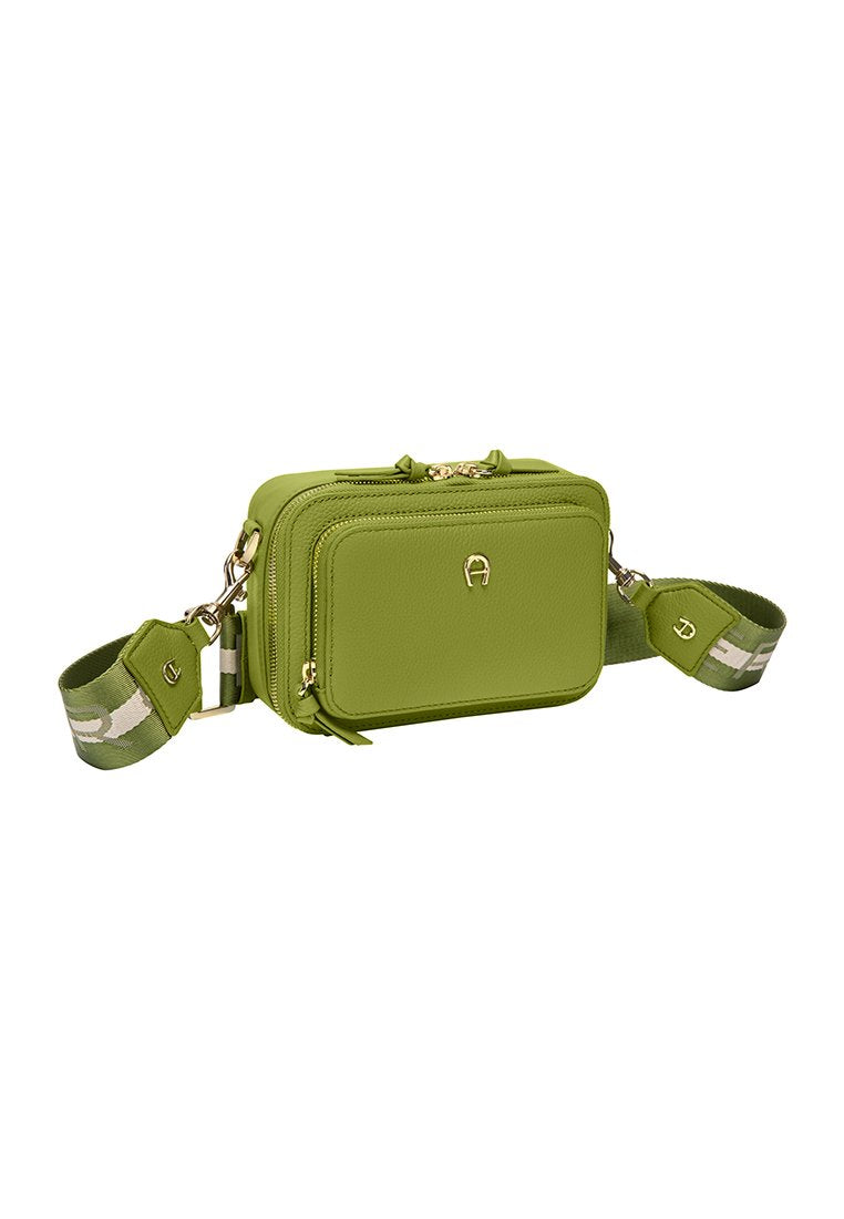 AIGNER ZITA