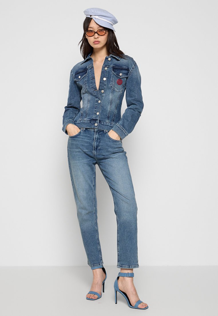 MOSCHINO JEANS