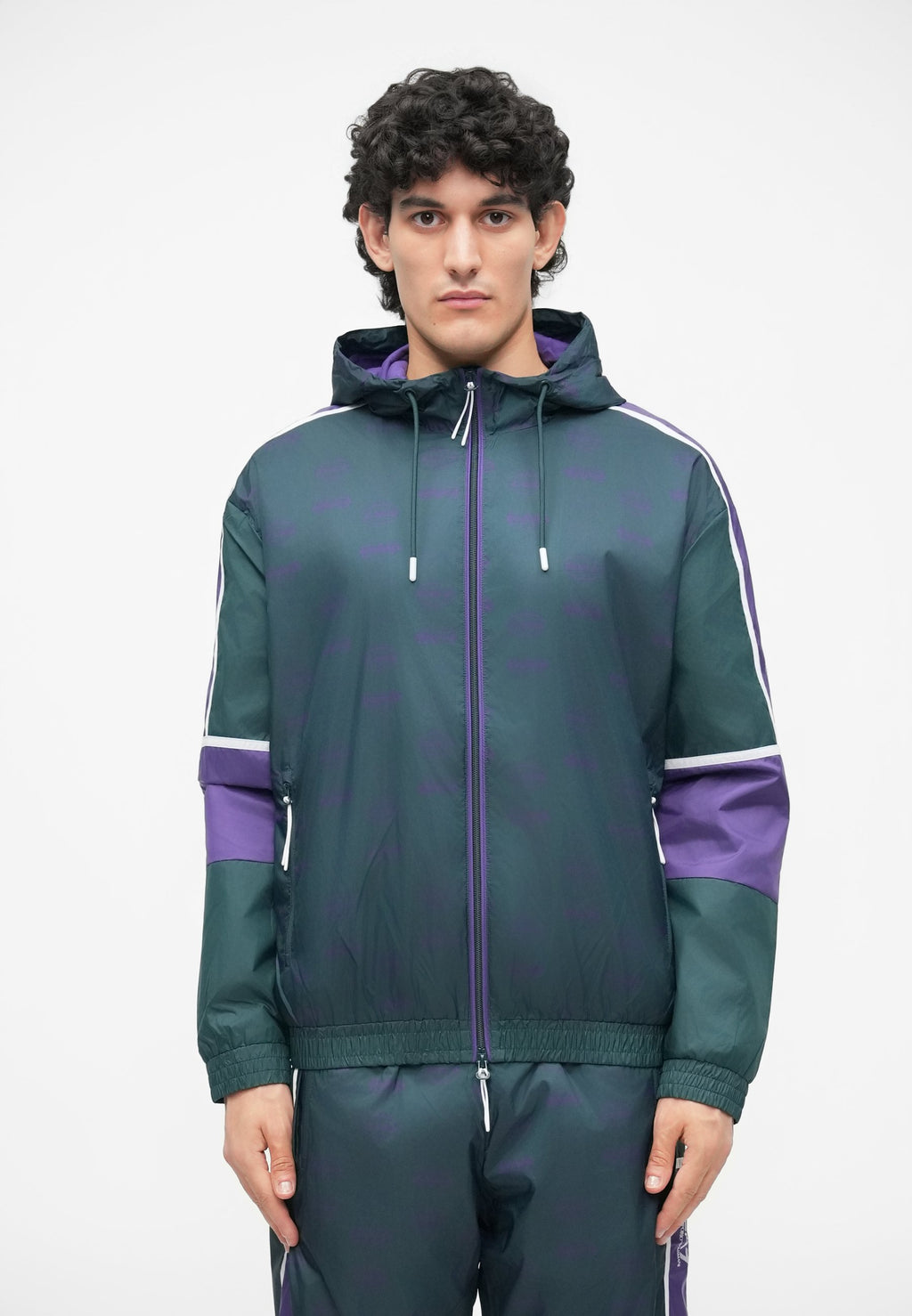 TRAIN GRAPHIC SERIES HOODIE MONOGRAM Media 3