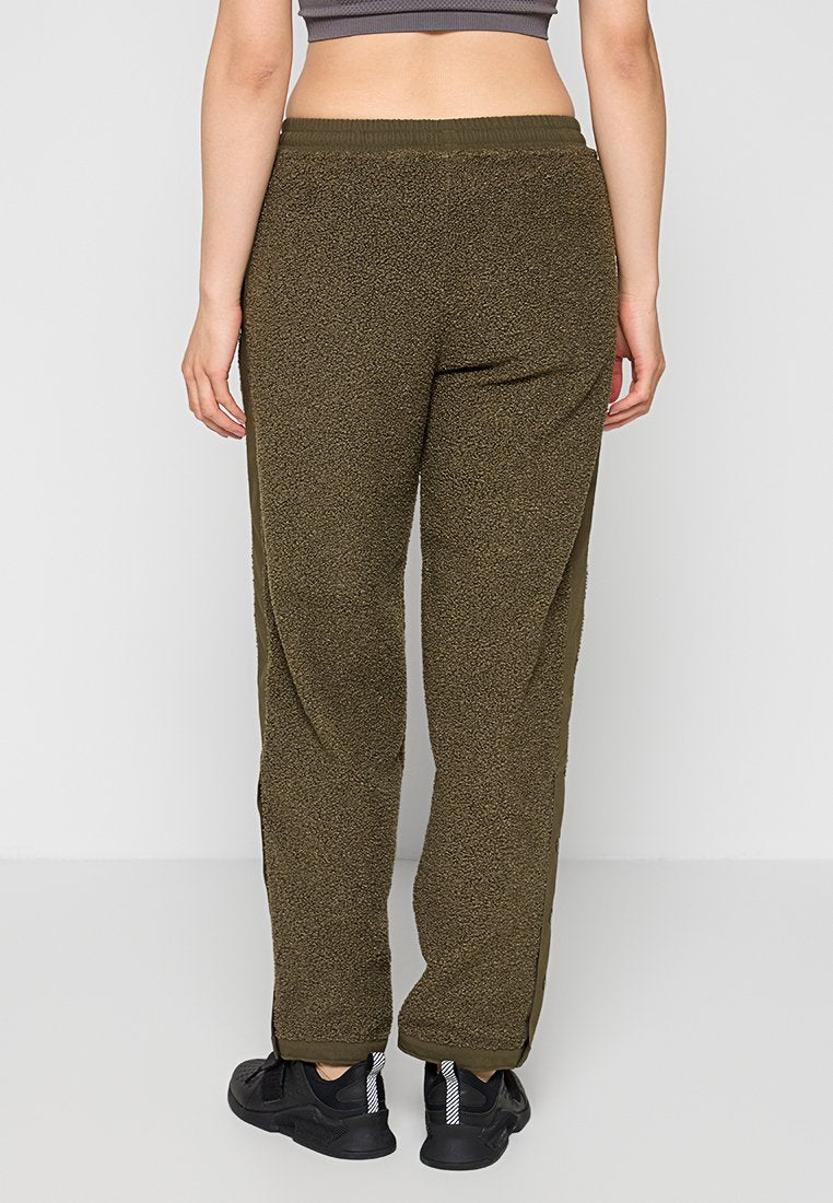 Under Armour LOOSE FIT