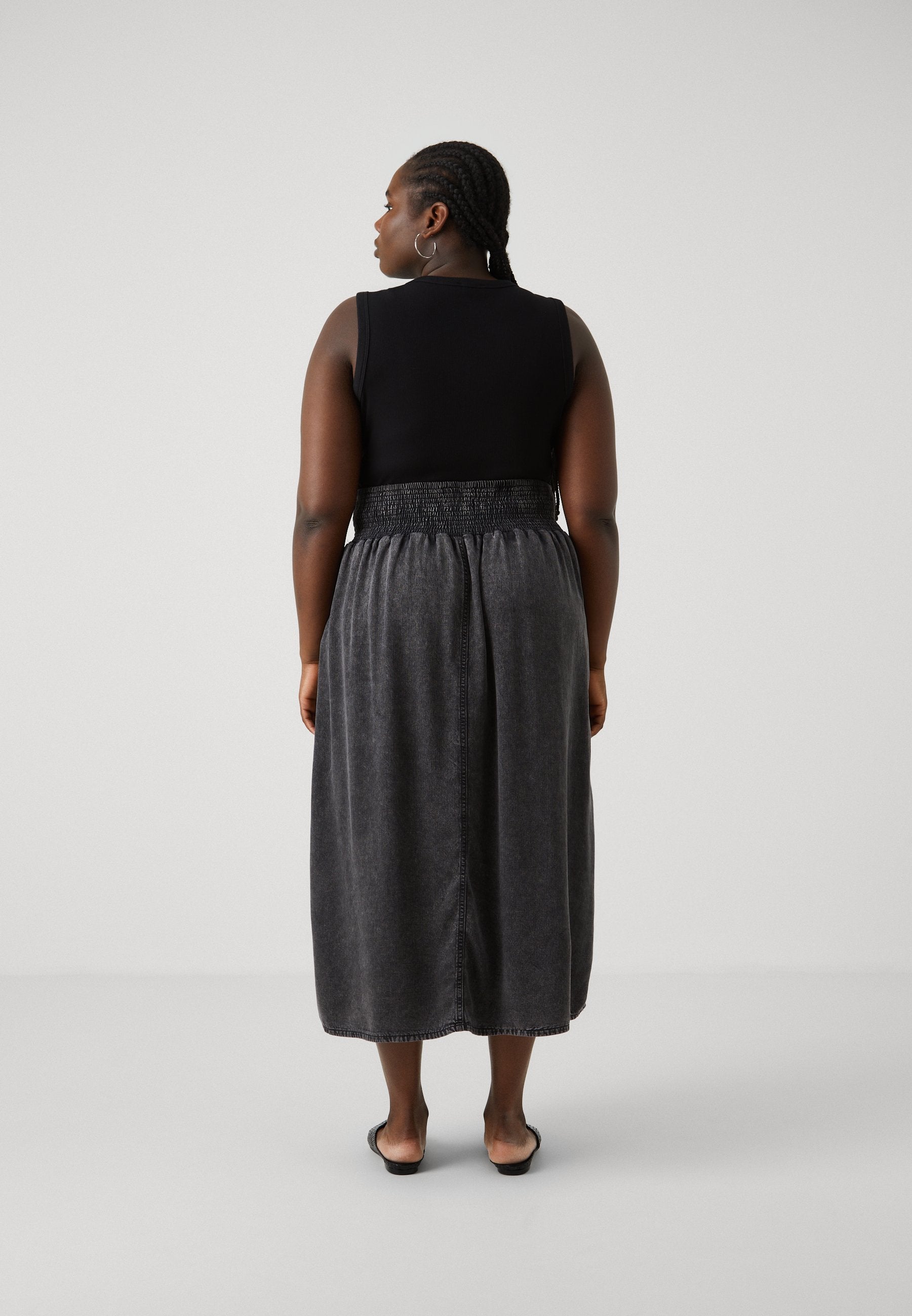 CARBAHA LONG SMOCK SKIRT Media 4