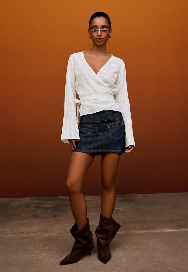 Bershka Blouse - beige