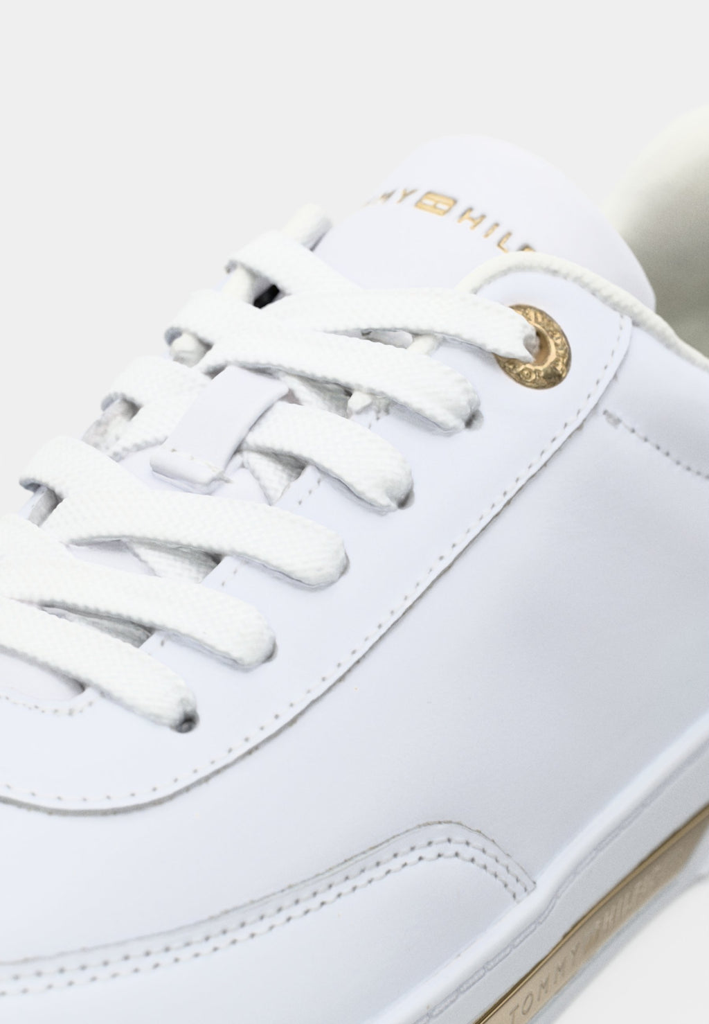 ESSENTIAL CHIC COURT Media 7