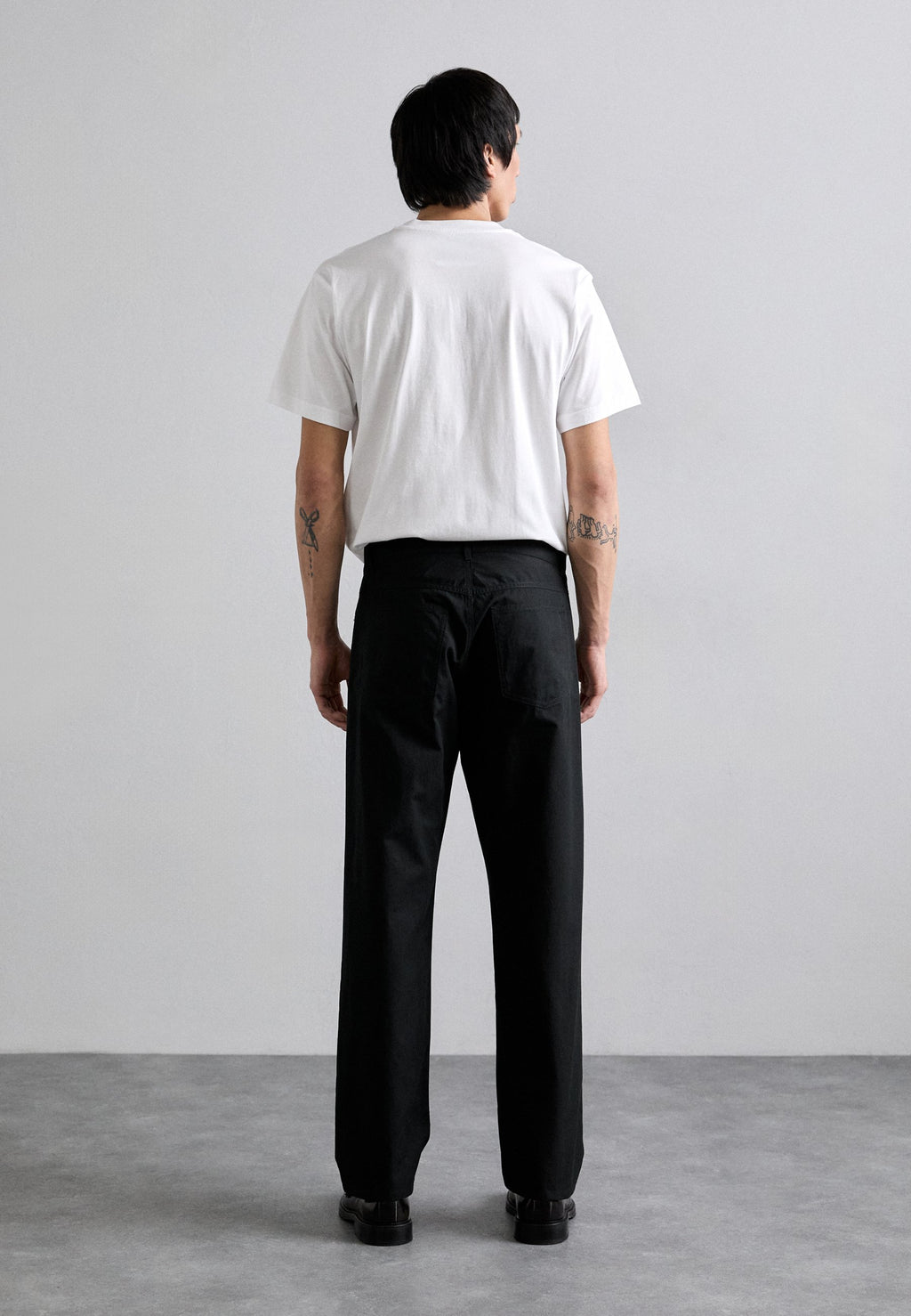 MOSCHINO INSTITUTIONAL